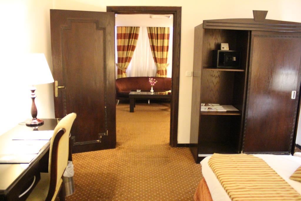 Al fanar palace hotel amman best sale